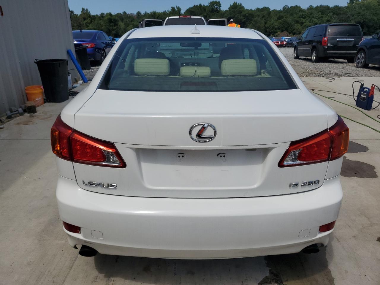 2010 Lexus Is 250 VIN: JTHBF5C23A5111744 Lot: 70250445