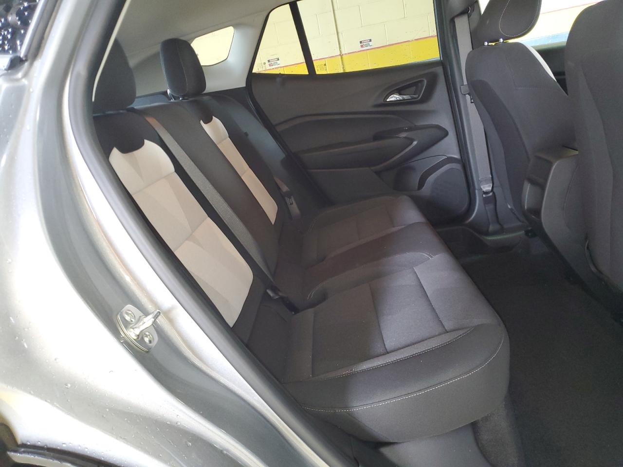 2025 Chevrolet Trax Ls VIN: KL77LFEP5SC314840 Lot: 70212635