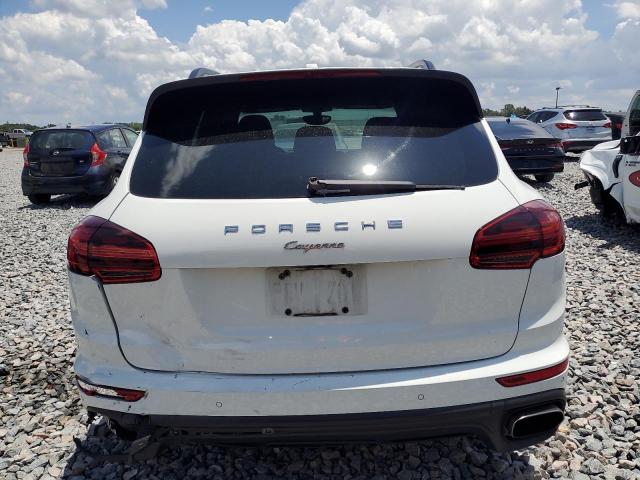  PORSCHE CAYENNE 2017 White