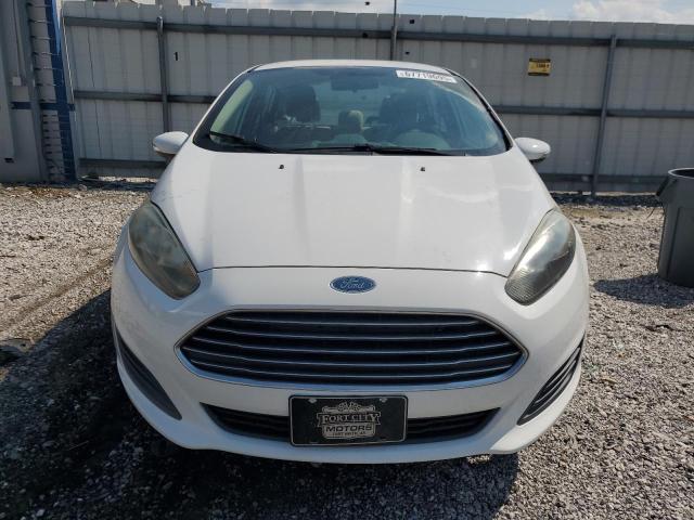  FORD FIESTA 2016 Белы