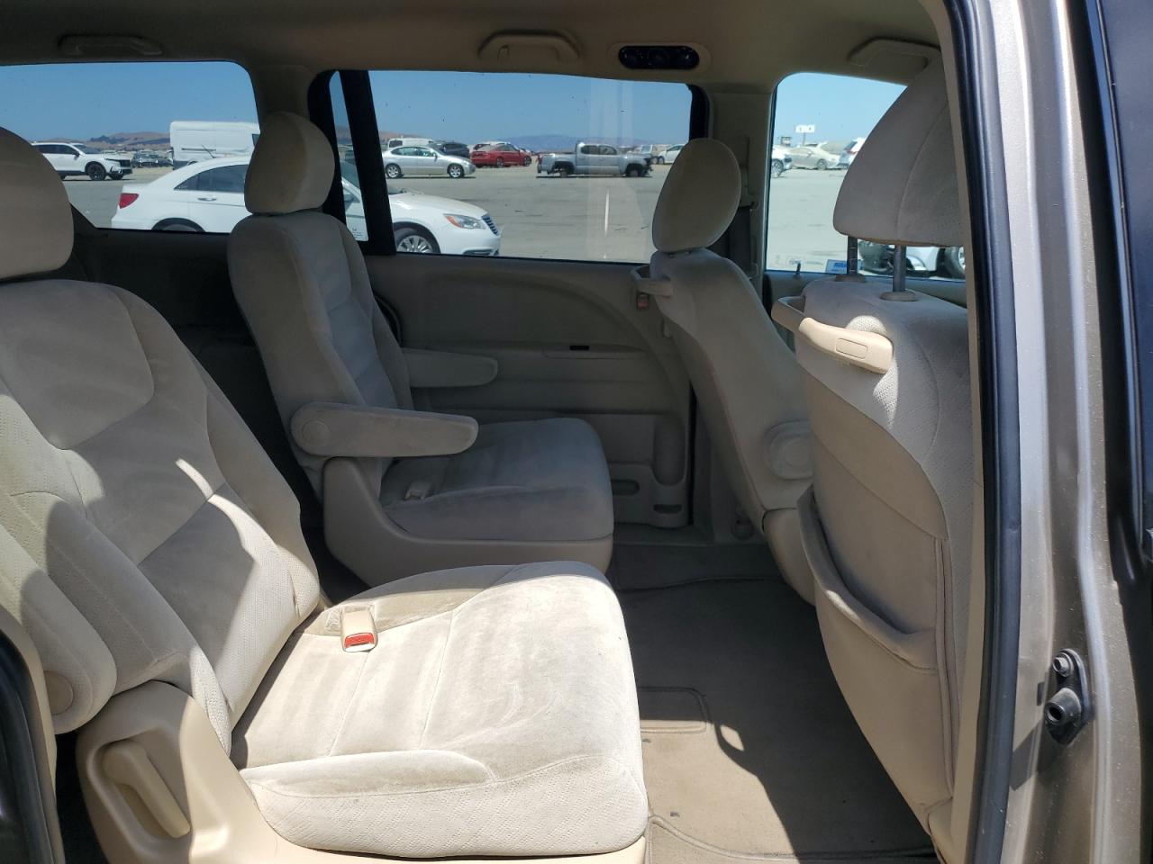 2010 Honda Odyssey Lx VIN: 5FNRL3H23AB300962 Lot: 69855085