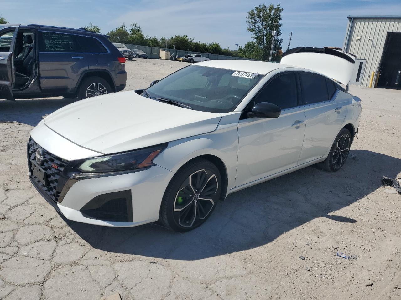 2023 Nissan Altima Sr white null gas 1N4BL4CW0PN388549 photo #1