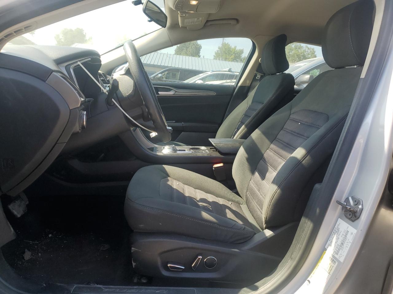 2017 Ford Fusion Se VIN: 3FA6P0H73HR109352 Lot: 68823175