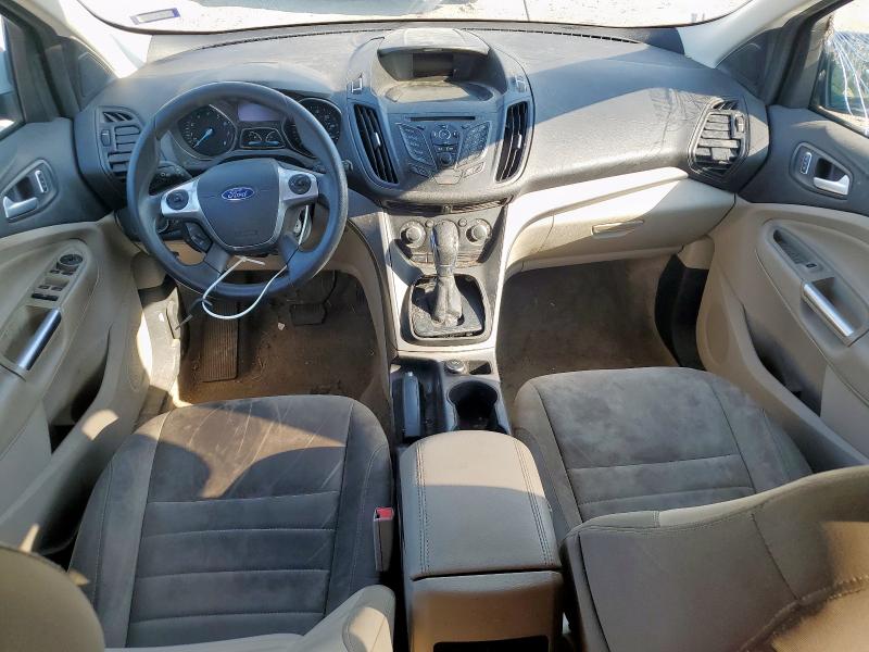 Паркетники FORD ESCAPE 2016 Белы