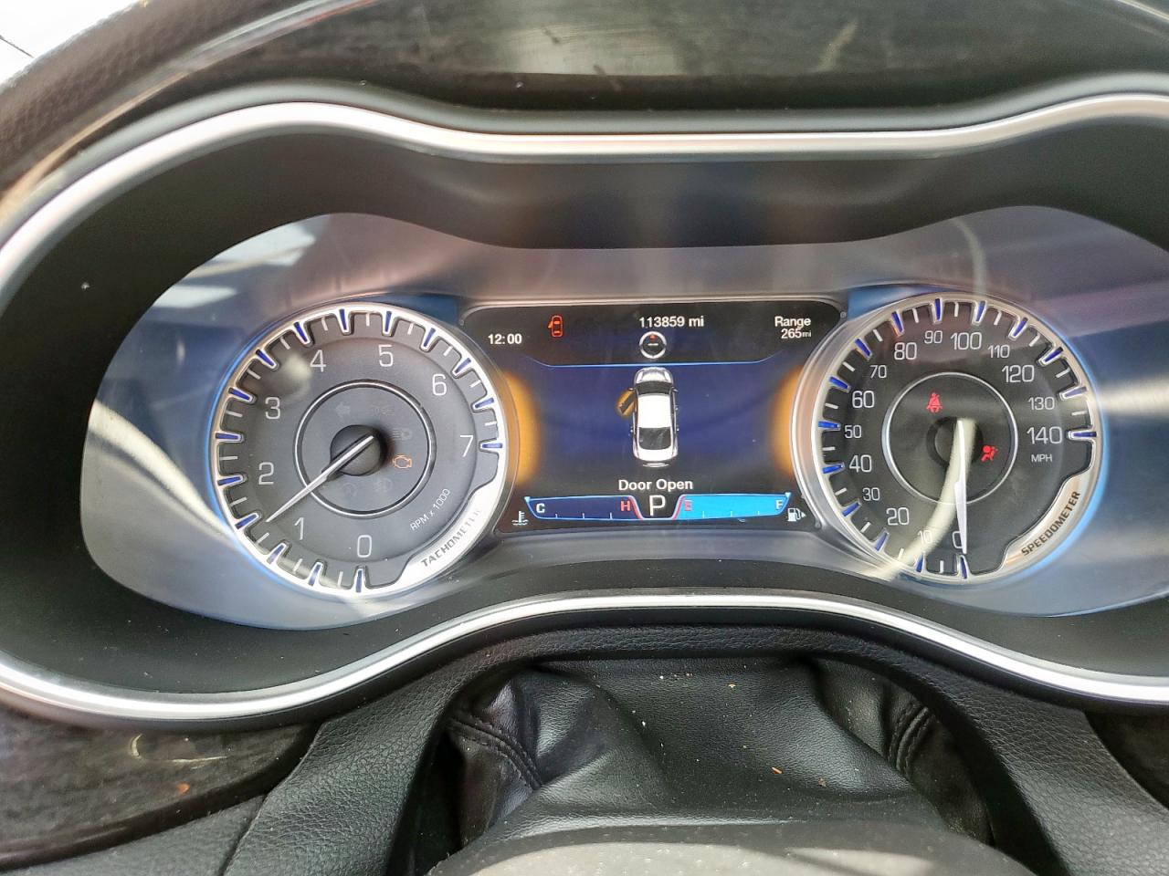 2015 Chrysler 200 C VIN: 1C3CCCEG2FN540672 Lot: 69973835