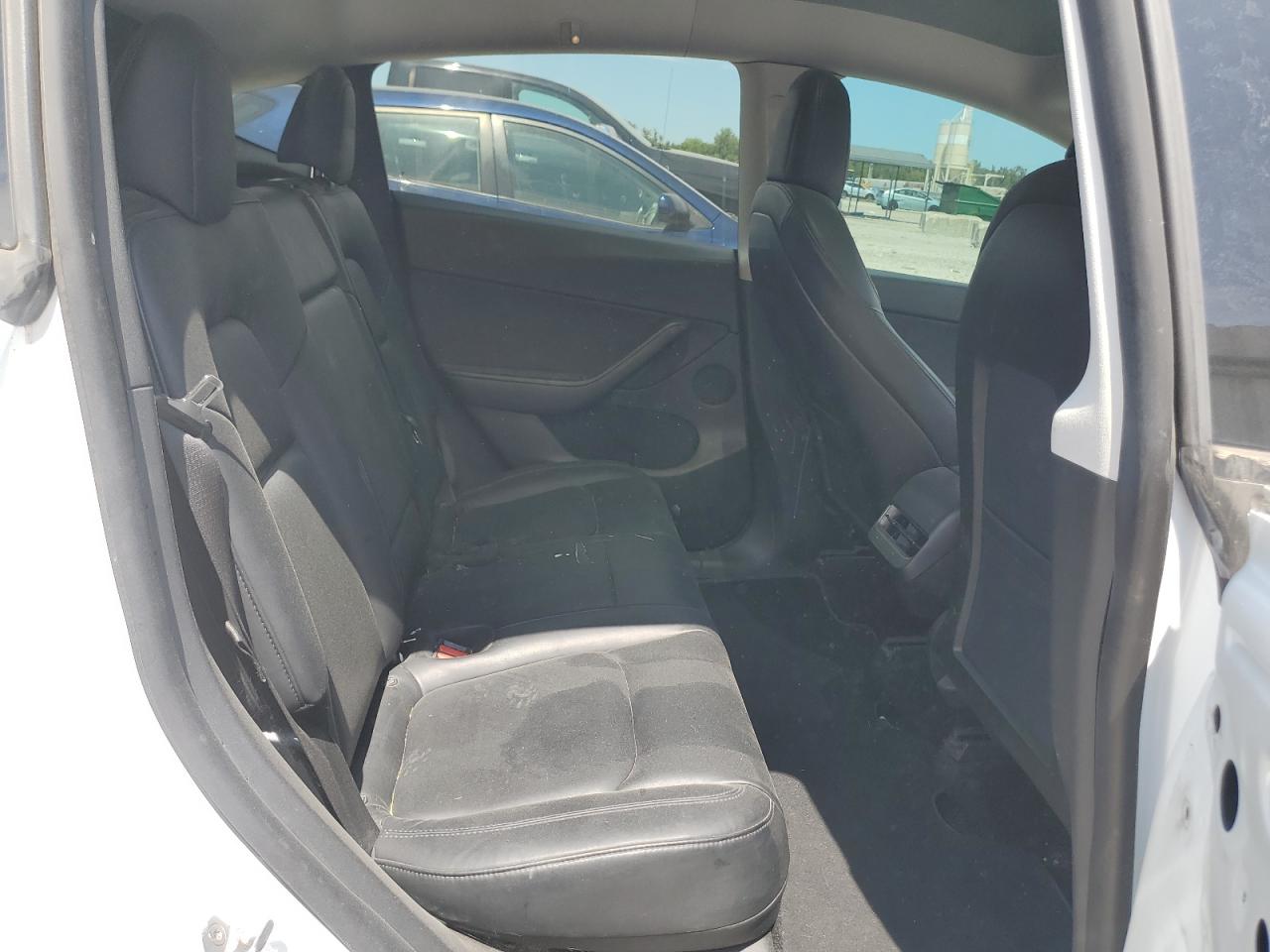 2020 Tesla Model Y VIN: 5YJYGDEE5LF034967 Lot: 70299515