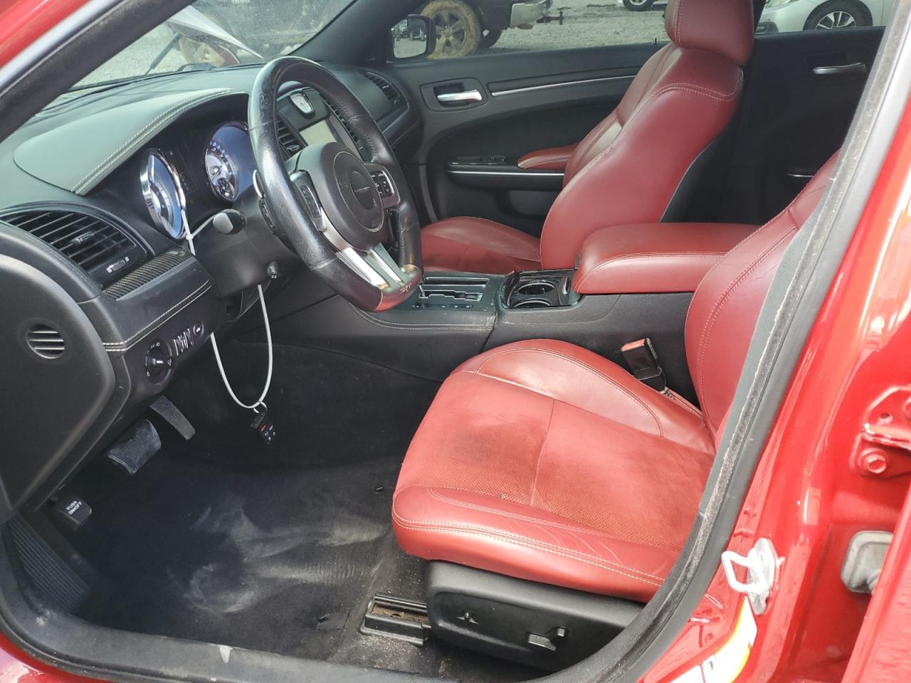 2013 Chrysler 300 Srt-8 VIN: 2C3CCAFJ1DH580990 Lot: 68906605