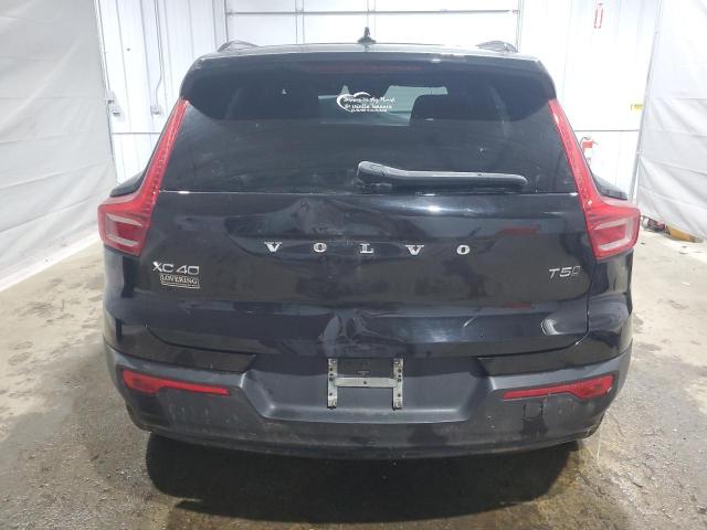  VOLVO XC40 2021 Черный