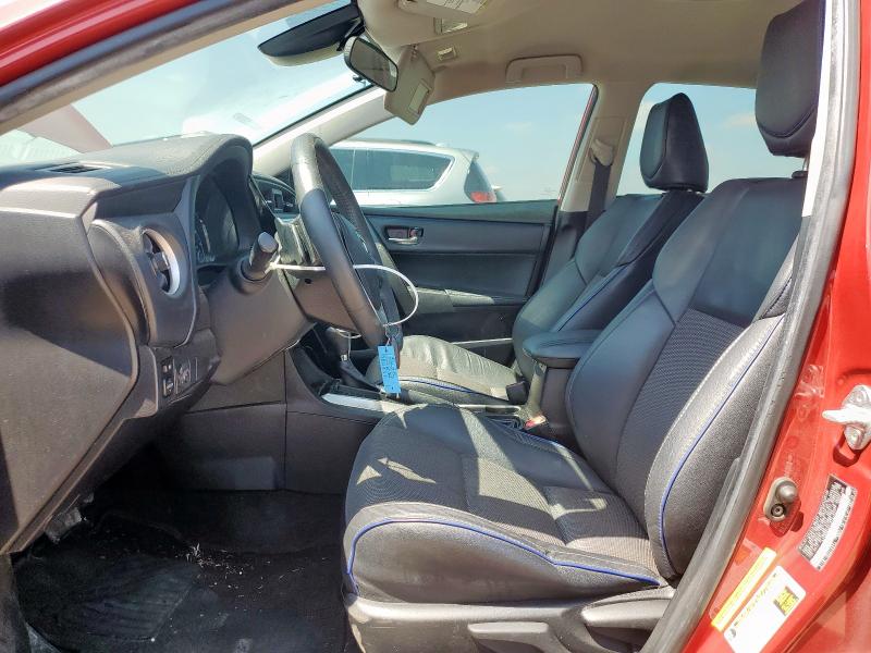  TOYOTA COROLLA 2018 Красный