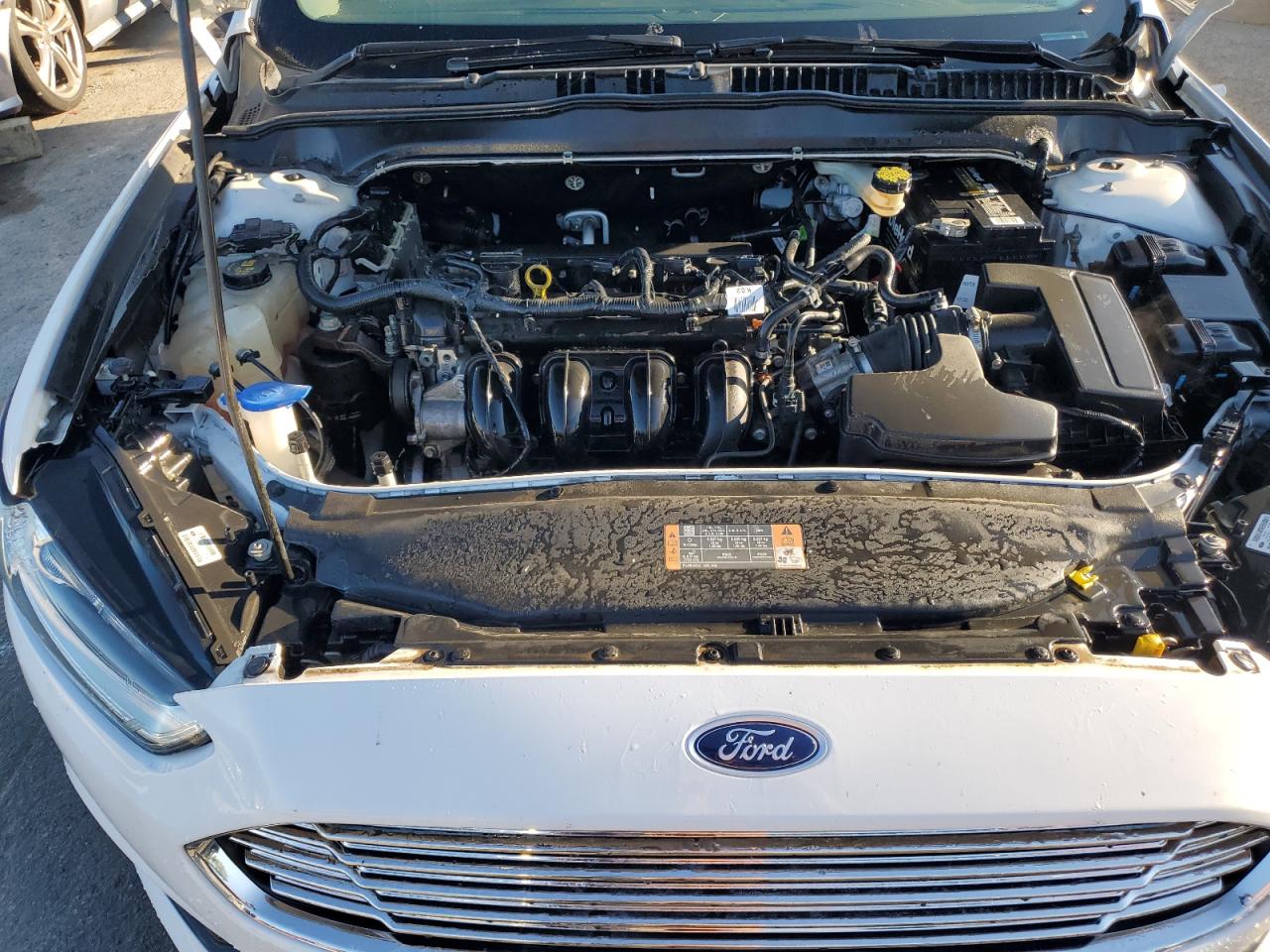 2015 Ford Fusion S VIN: 3FA6P0G71FR252055 Lot: 70383745