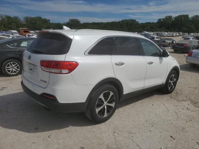 Паркетники KIA SORENTO 2016 Белы