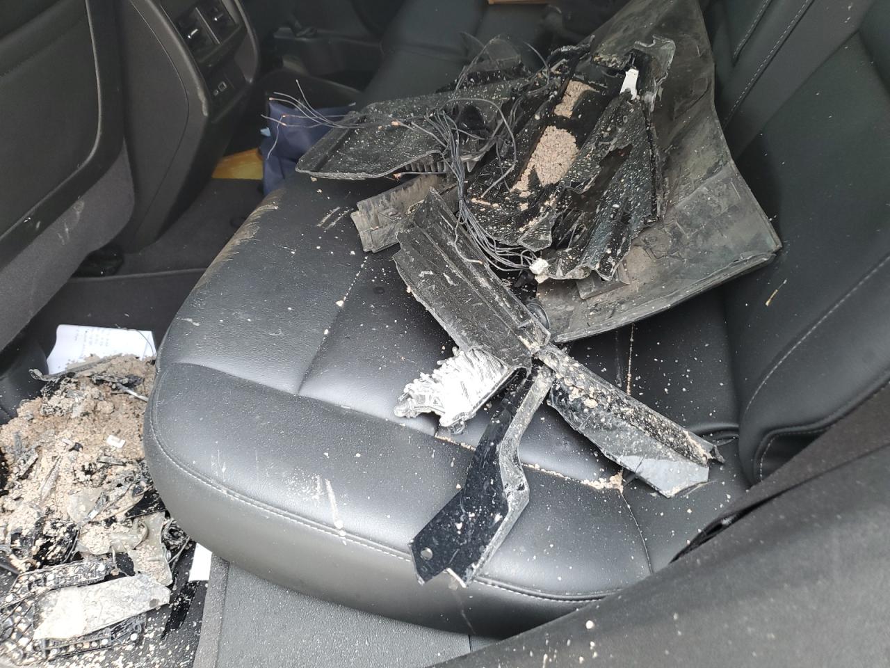 2022 Cadillac Xt4 Premium Luxury VIN: 1GYFZCR48NF100160 Lot: 69571625