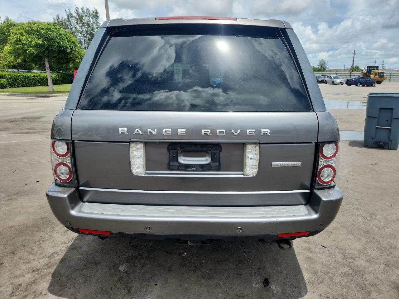 SALMF1E47AA318445 2010 Land Rover Range Rover Hse Luxury