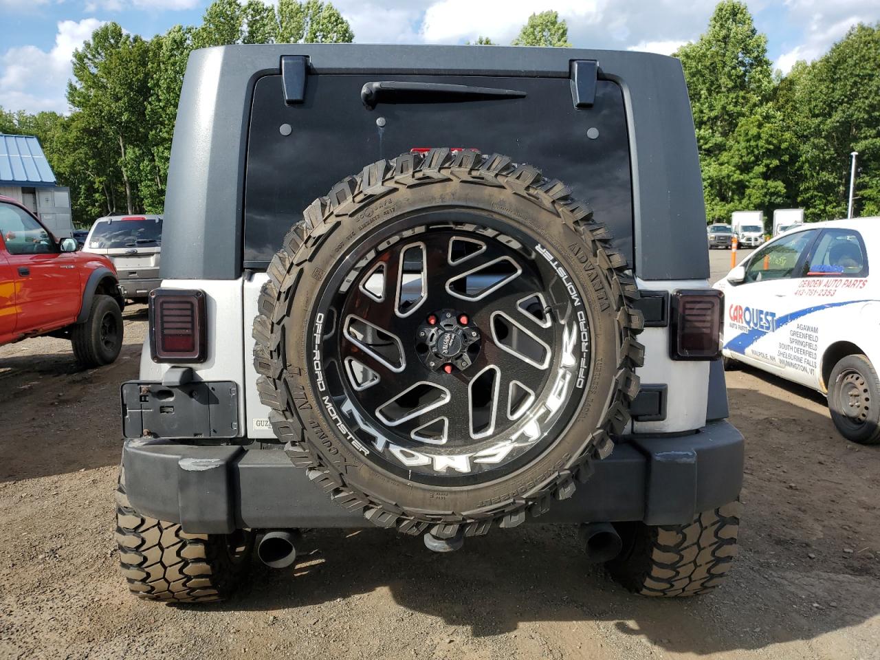 2008 Jeep Wrangler Unlimited Sahara VIN: 1J4GA59188L565833 Lot: 70581605