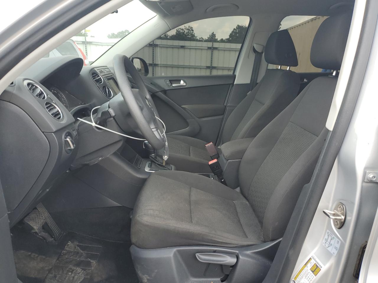 2018 Volkswagen Tiguan Limited VIN: WVGAV7AX3JK002014 Lot: 69226195