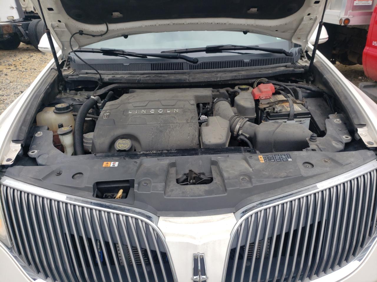 2014 Lincoln Mkt VIN: 2LMHJ5NK9EBL55150 Lot: 67016185