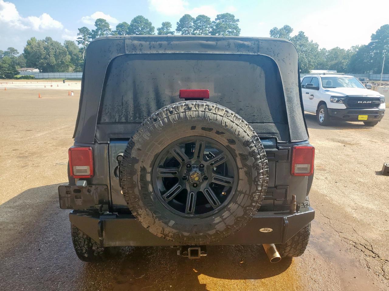 2008 Jeep Wrangler Unlimited Rubicon VIN: 1J4GA69158L627016 Lot: 68046535