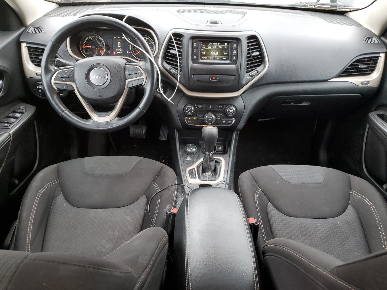 2015 Jeep Cherokee Latitude VIN: 1C4PJMCB5FW764383 Lot: 67193455