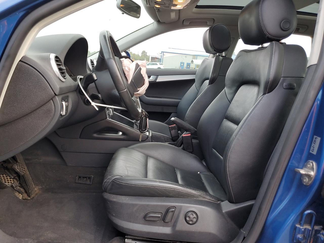 2010 Audi A3 Premium Plus VIN: WAUPFAFM5AA127316 Lot: 68523685