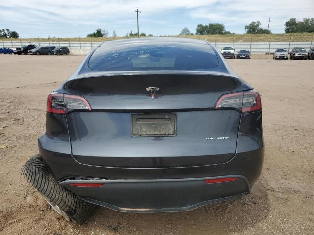  TESLA MODEL Y 2024 Gray