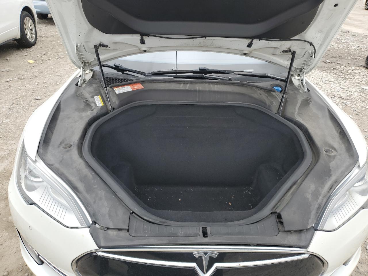 2015 Tesla Model S 90D VIN: 5YJSA1V28FF099327 Lot: 69627875