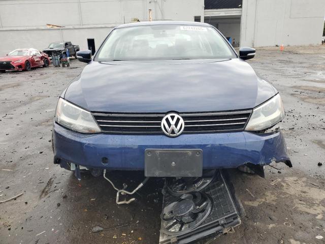  VOLKSWAGEN JETTA 2013 Blue
