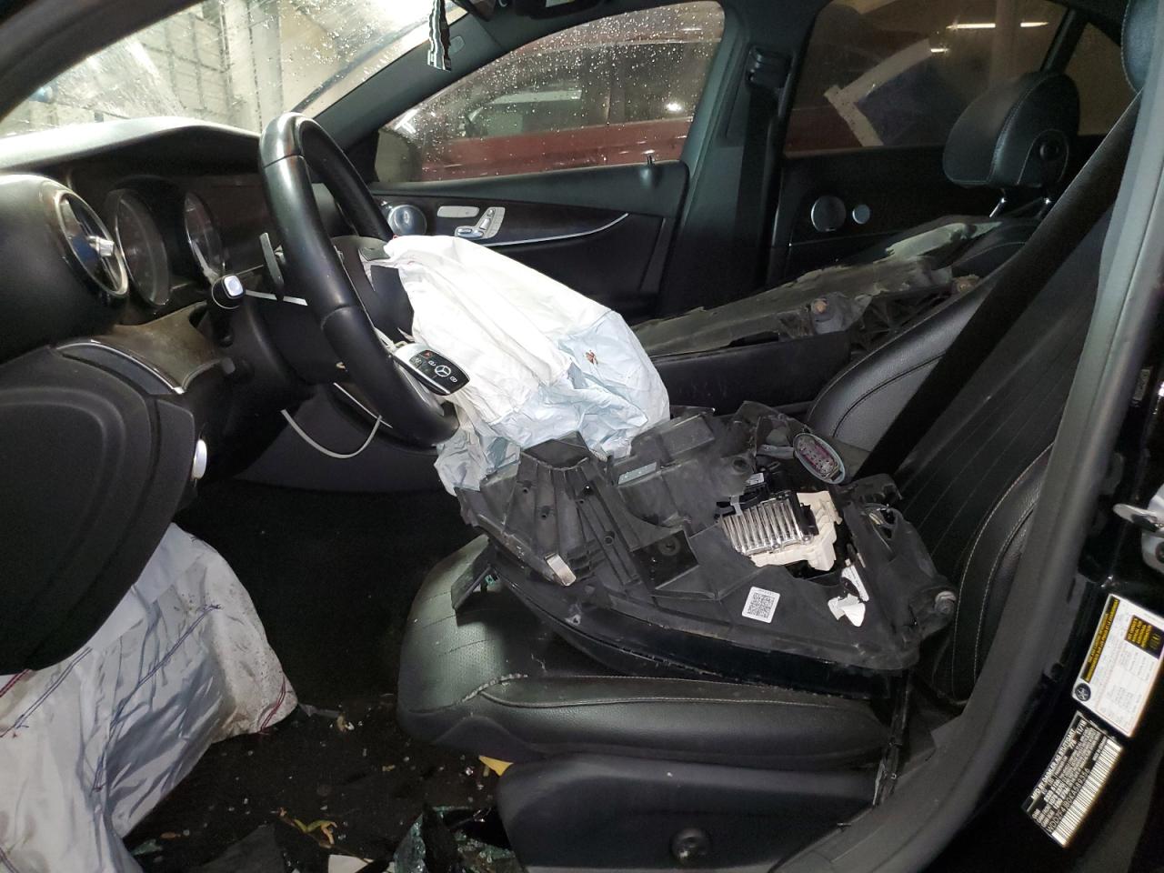 2019 Mercedes-Benz E 300 VIN: WDDZF4JB0KA589356 Lot: 68253735