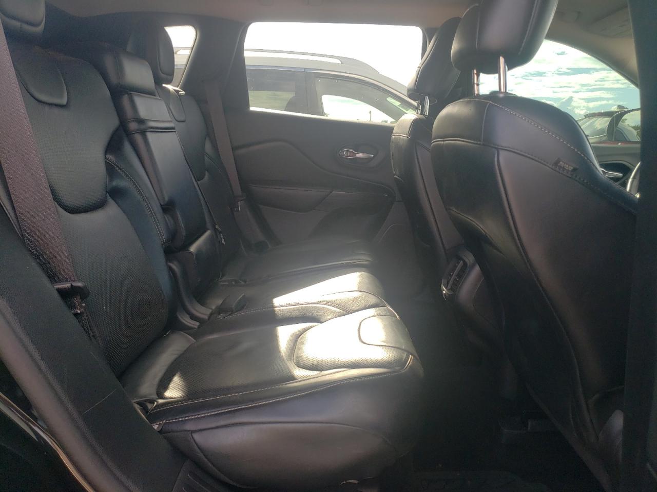 2014 Jeep Cherokee Limited VIN: 1C4PJMDS8EW215743 Lot: 70216755