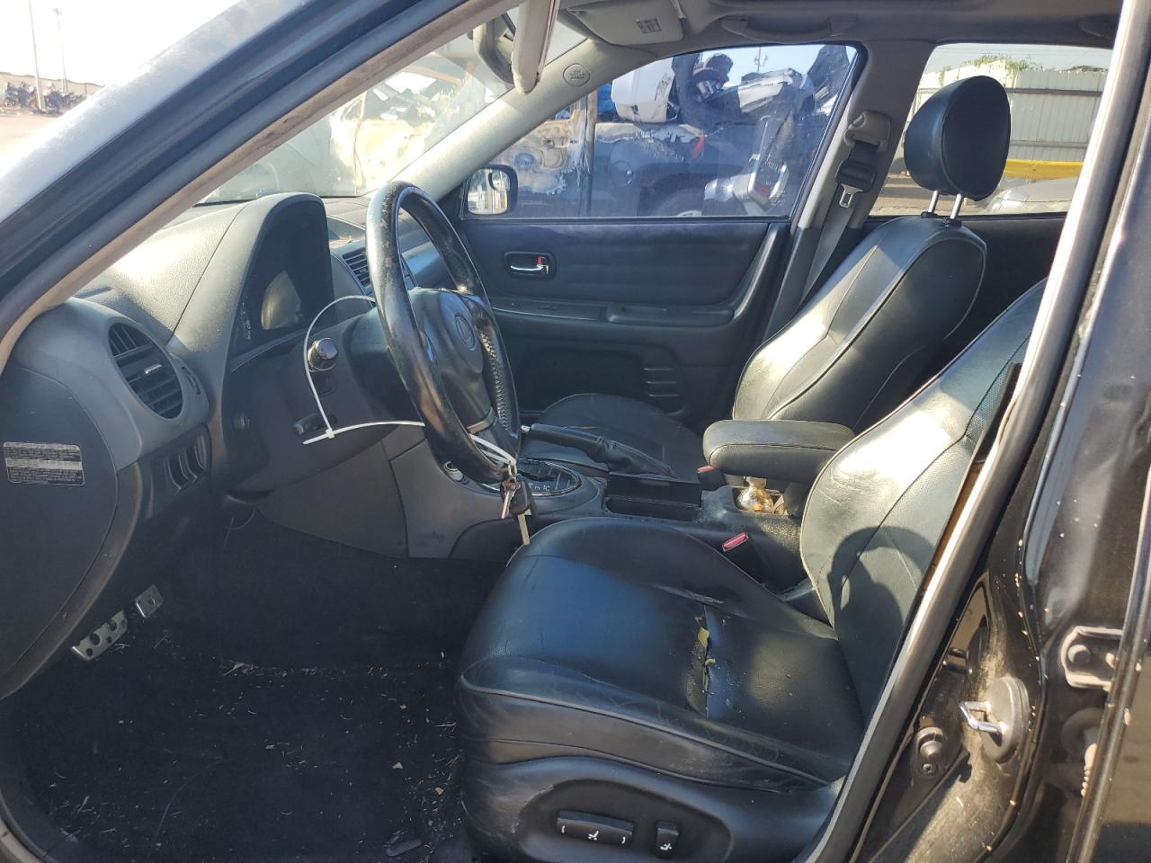 2003 Lexus Is 300 VIN: JTHBD192330067864 Lot: 82038355