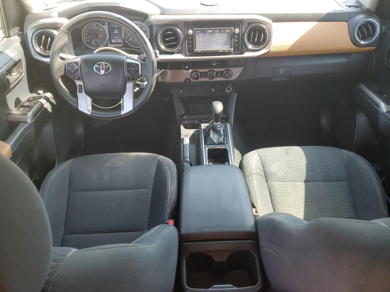 2017 Toyota Tacoma Double Cab VIN: 5TFAZ5CN8HX048430 Lot: 69597975