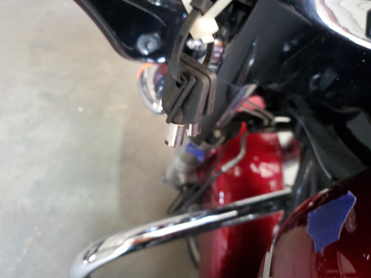 2017 Harley-Davidson Flhxs Street Glide Special VIN: 1HD1KRC10HB656222 Lot: 70909365