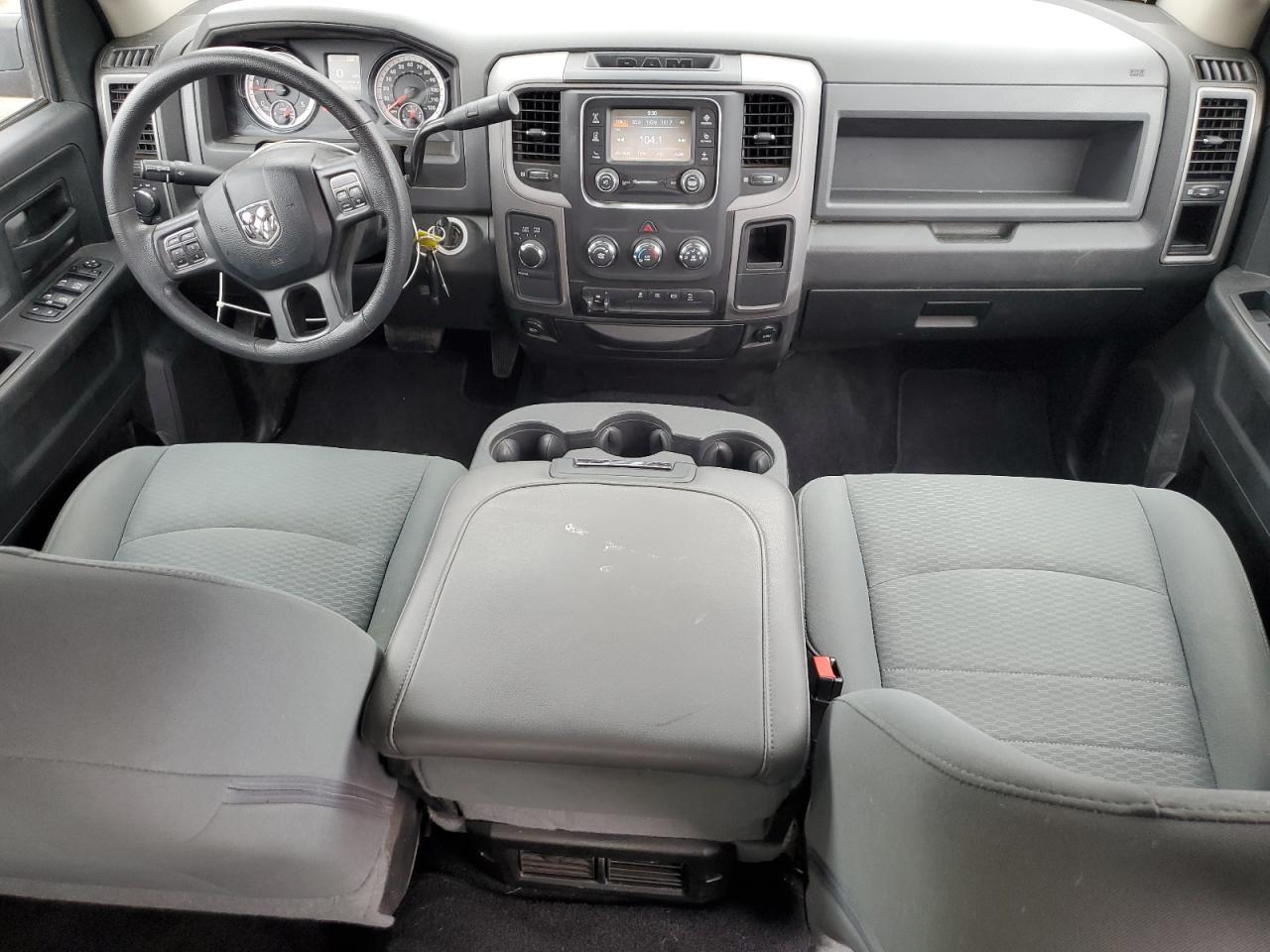 2018 Ram 2500 St VIN: 3C6UR5CL1JG366449 Lot: 70298105