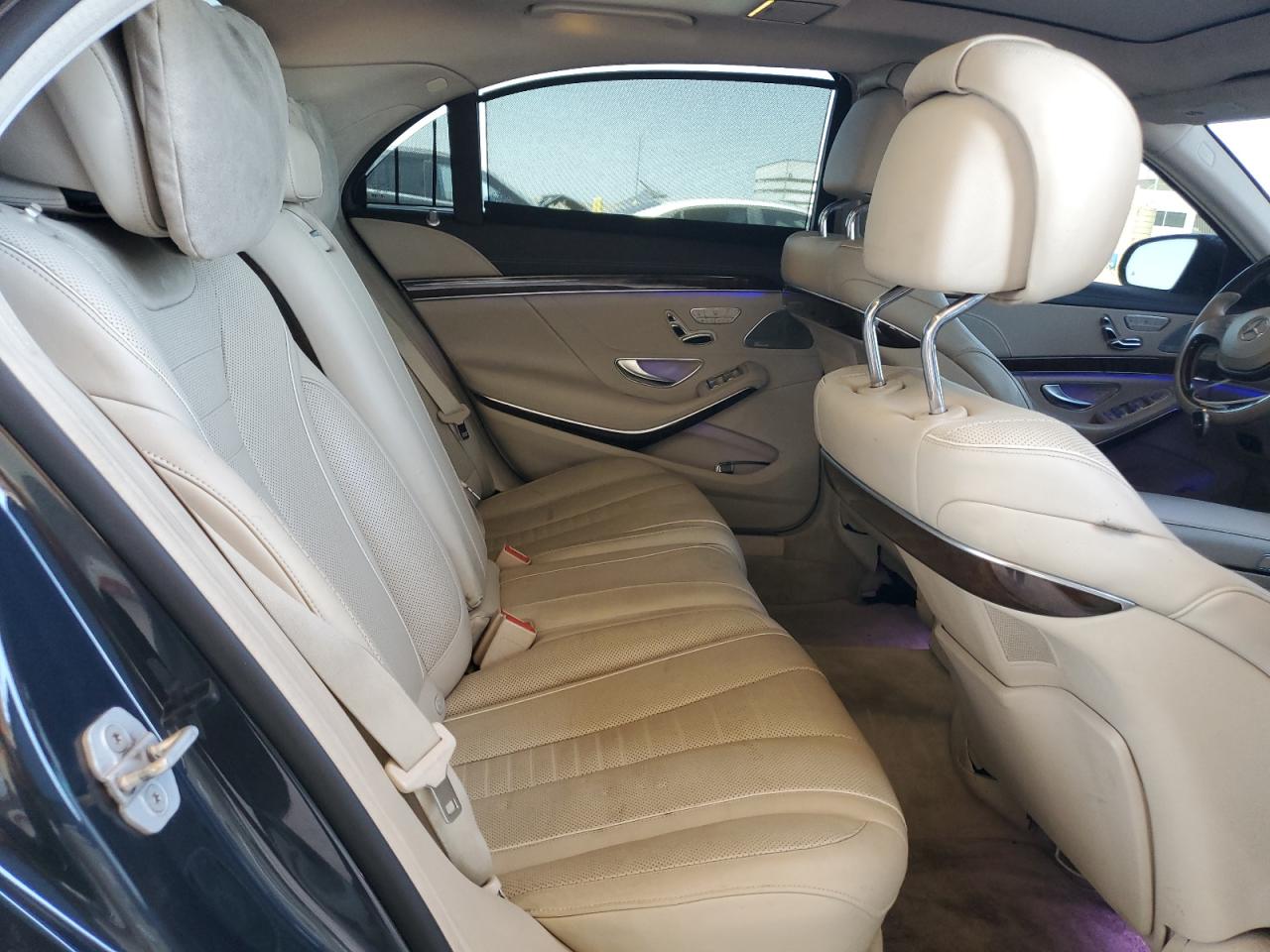 2016 Mercedes-Benz S 550 4Matic VIN: WDDUG8FB8GA215463 Lot: 68043395