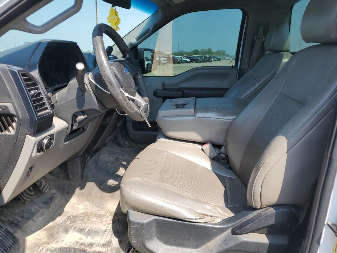 2015 Ford F150 VIN: 1FTMF1C8XFFB71657 Lot: 68886735