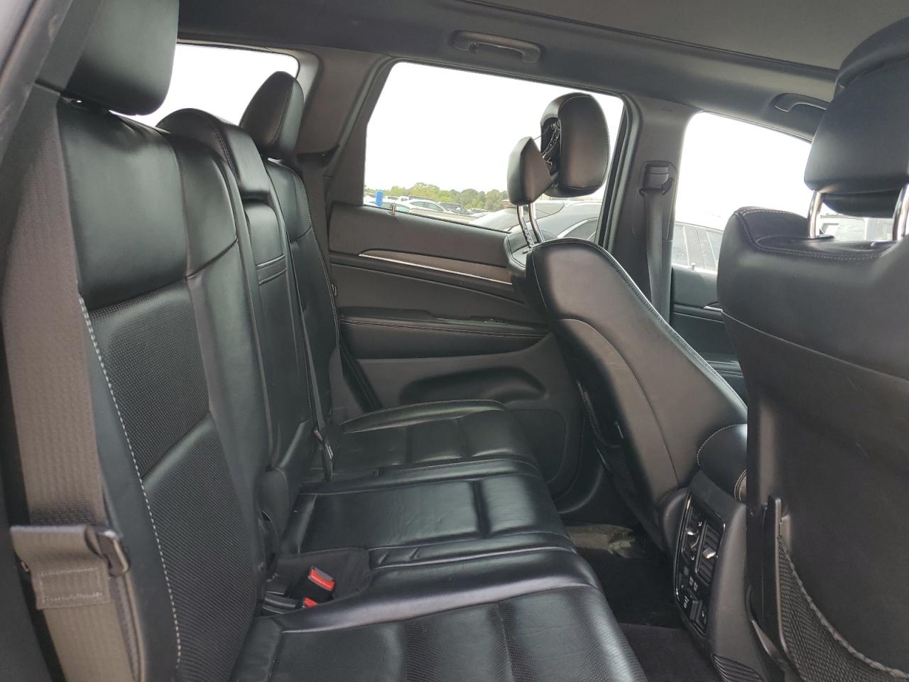 2015 Jeep Grand Cherokee Limited VIN: 1C4RJFBG2FC183409 Lot: 70768395