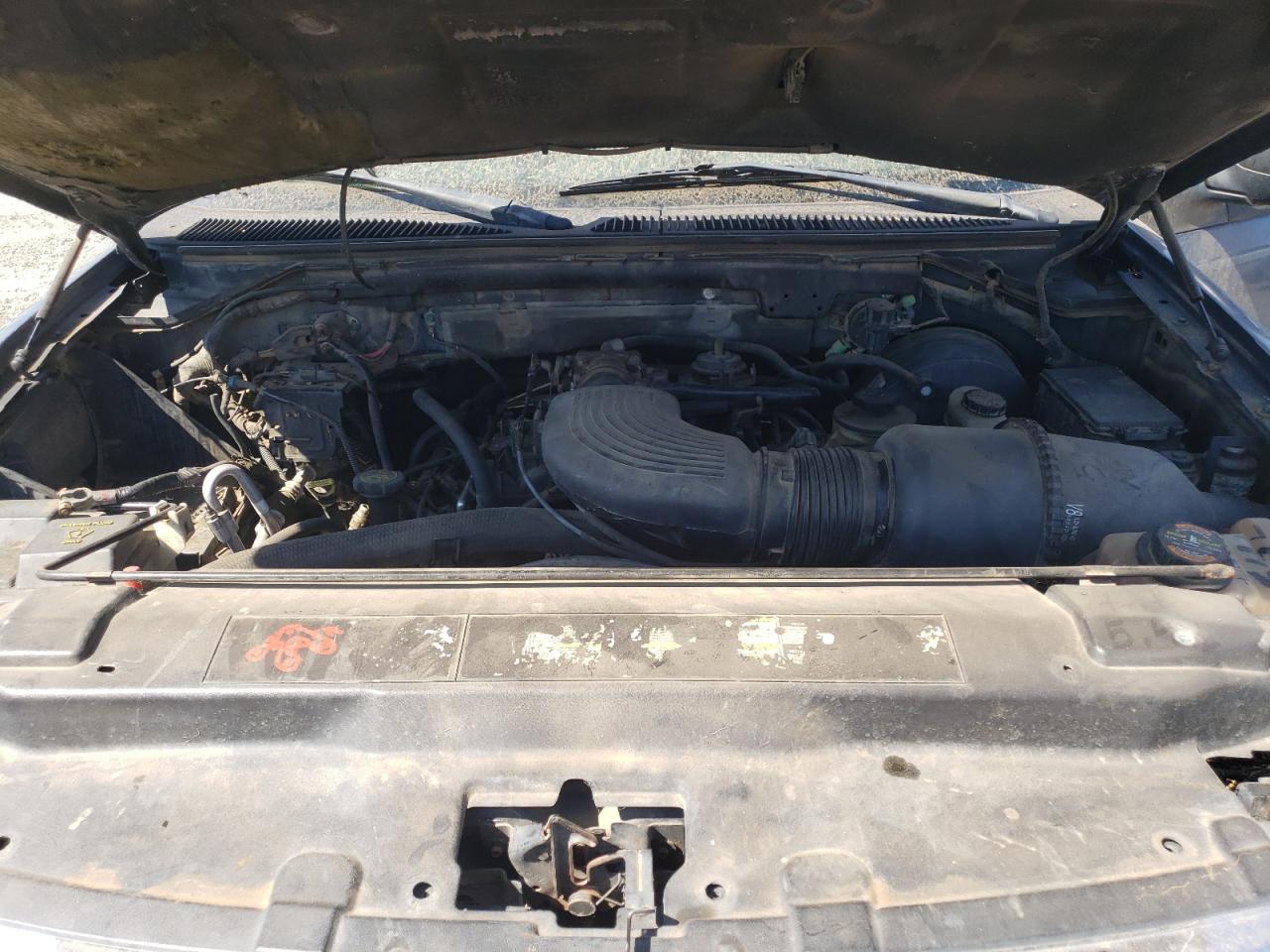 2000 Ford Expedition Xlt VIN: 1FMRU15L6YLB56943 Lot: 69731135