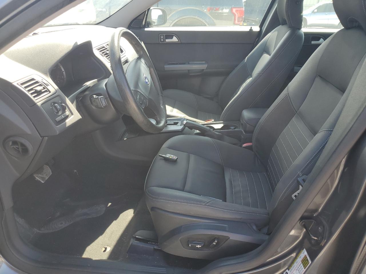 2007 Volvo S40 2.4I VIN: YV1MS382072301525 Lot: 70592895