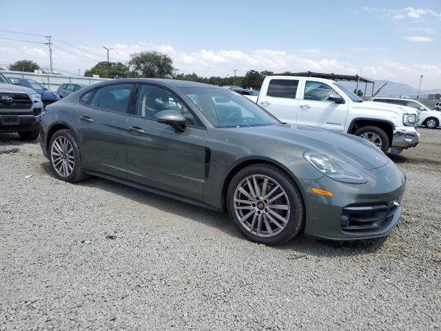  PORSCHE PANAMERA 2023 Зеленый