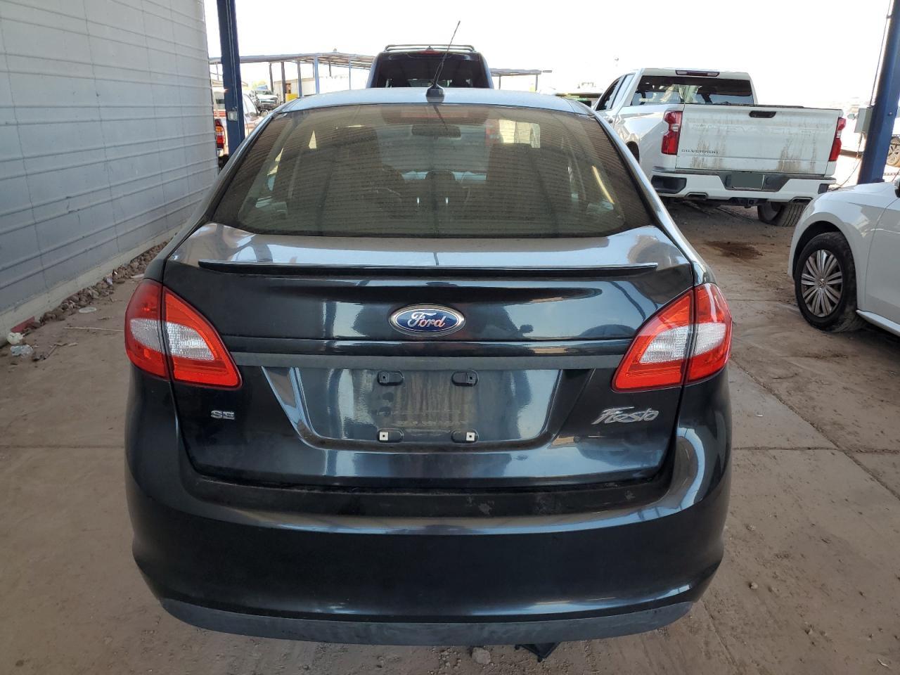 3FADP4BJ9BM225937 2011 Ford Fiesta Se