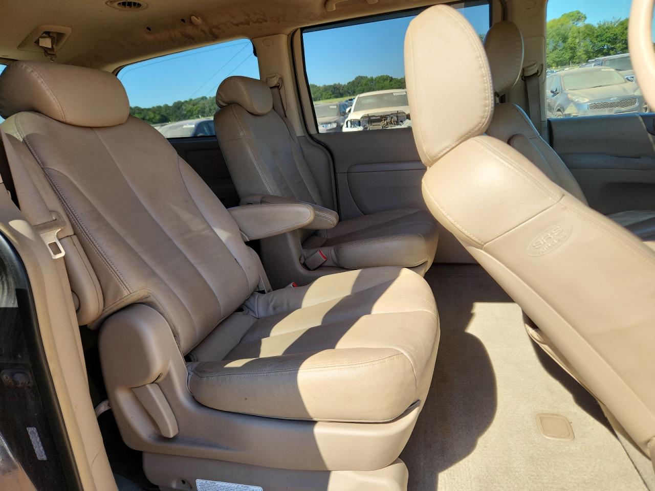 2007 Kia Sedona Ex VIN: KNDMB233876179893 Lot: 70753505