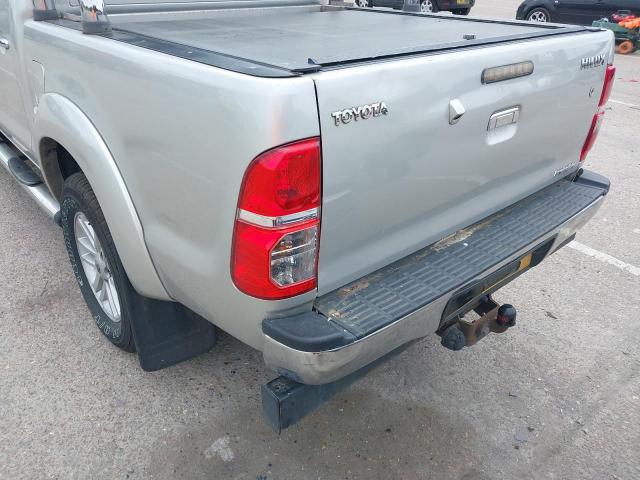 2011 TOYOTA HILUX INVINCIBLE D/CAB PICK UP 3.0 D-4D 4WD 171 AUTO