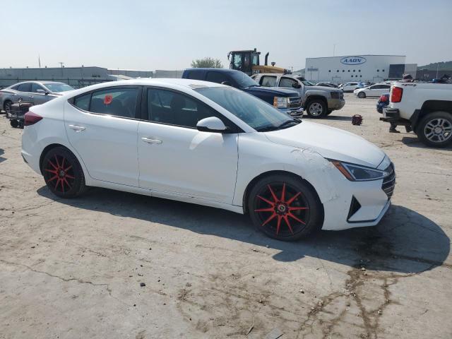  HYUNDAI ELANTRA 2019 Белы