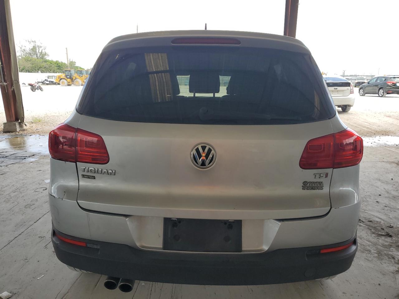 2018 Volkswagen Tiguan Limited VIN: WVGAV7AX2JK001324 Lot: 67408345