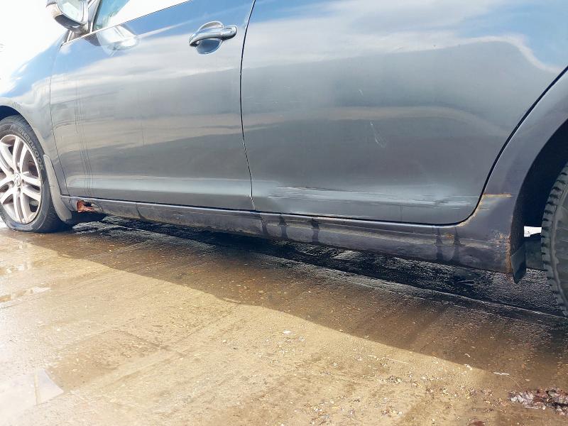 2009 VOLKSWAGEN JETTA SE TDI DSG DPF S-A 1.9 SE TDI PD DPF 4DR DSG [7]