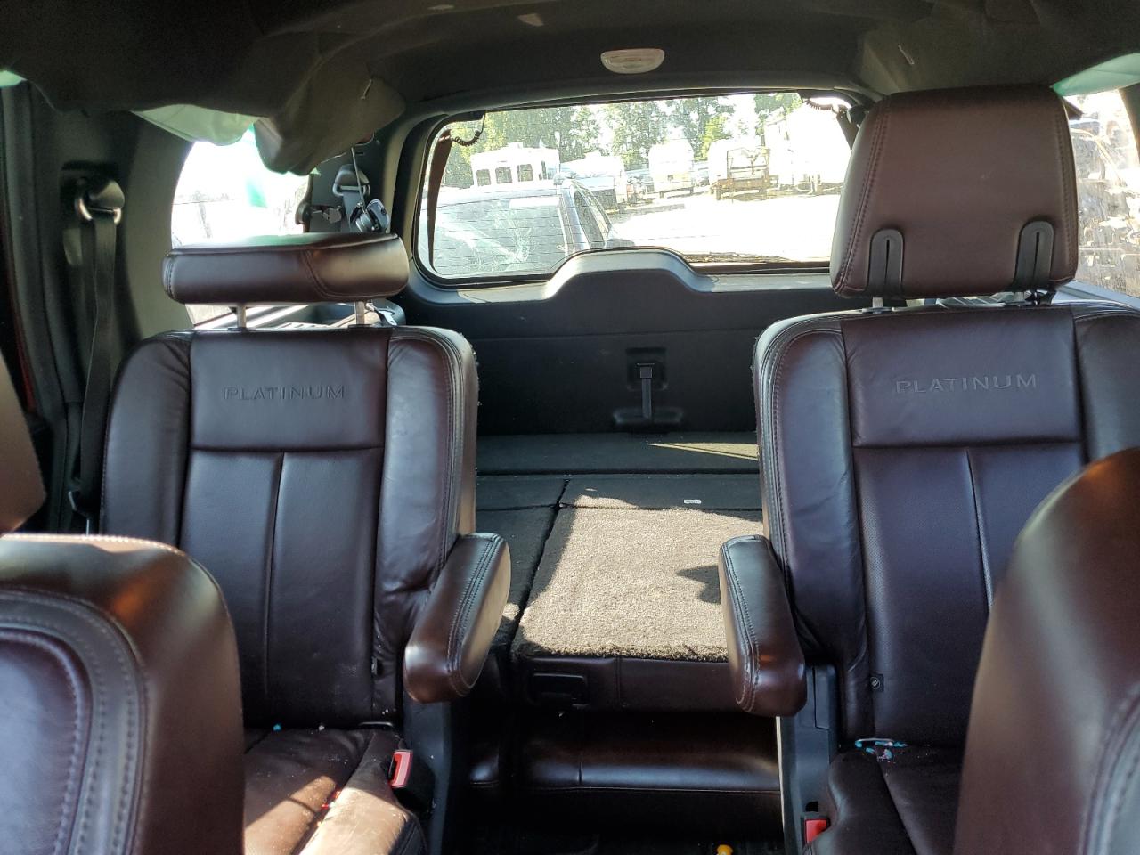 2015 Ford Expedition Platinum VIN: 1FMJU1MT3FEF41568 Lot: 68909305
