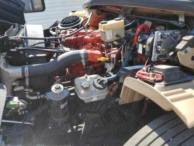 2015 FREIGHTLINER M2 106 MED - RVS RV