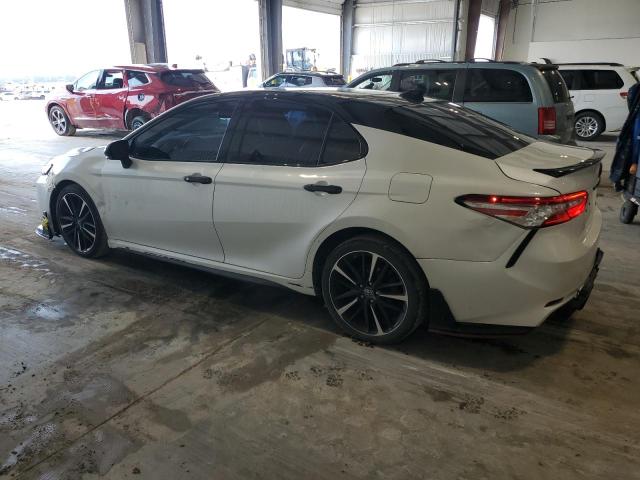  TOYOTA CAMRY 2018 White