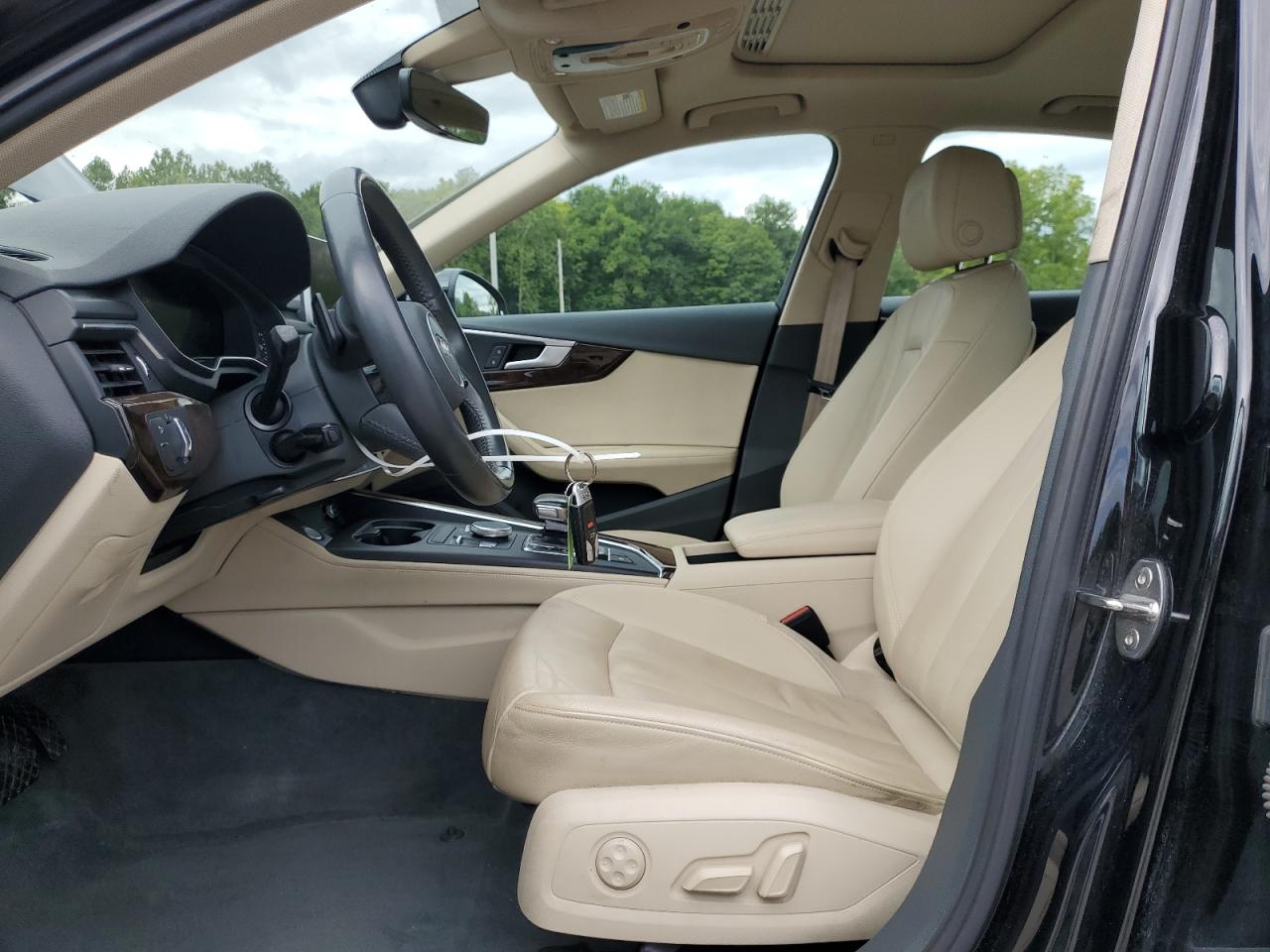 2019 Audi A4 Premium Plus VIN: WAUENAF40KA008195 Lot: 71148475