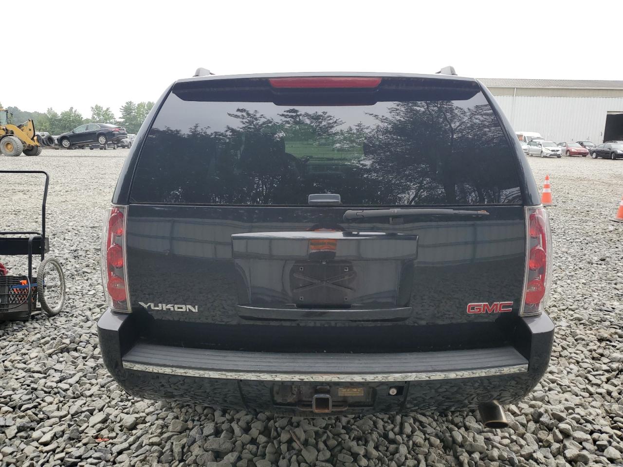 2013 GMC Yukon Denali VIN: 1GKS2EEF7DR184551 Lot: 67790865
