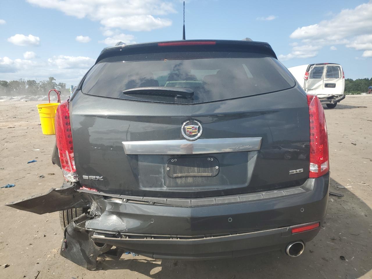 2014 Cadillac Srx Performance Collection VIN: 3GYFNCE38ES677744 Lot: 68187325